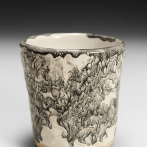 Icelandic landscape
Textured stoneware green teacup. White with black Icelandic motif
7.3 X 7.3 X 7.5cm     $50